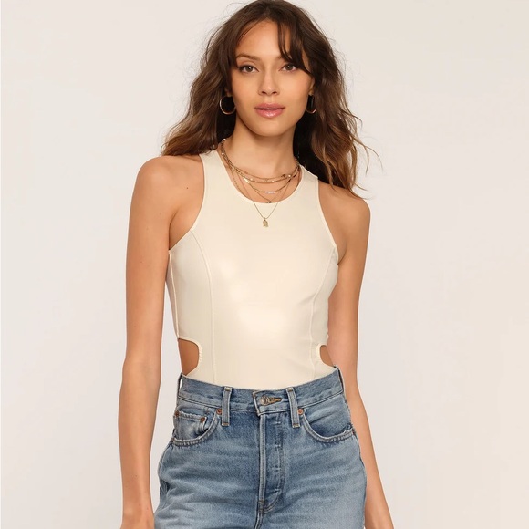 HEARTLOOM | Abby Bodysuit Sz S - Picture 3 of 8
